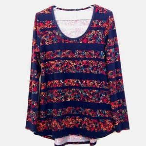 LuLaRoe Lynnae Top 403